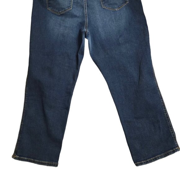 The‎ Platinum Crop by Chico's 2.5 Denim Pant - Picture 3 of 7